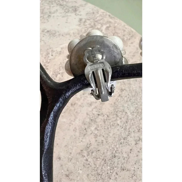 Vintage Womens Irredentist Multi-Strand Pearl Necklace and Earrings Set Jewelry - Picture 8 of 13